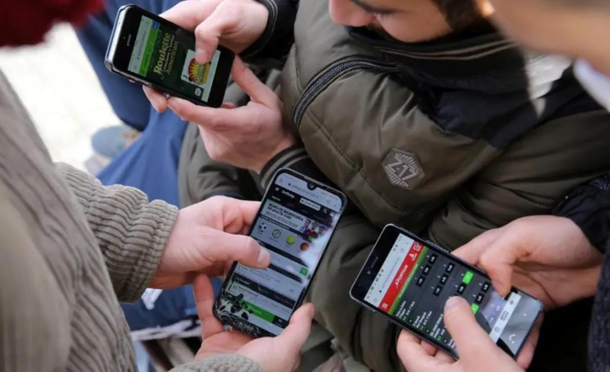 La cara oculta del fútbol: apuestas deportivas y ludopatía juvenil