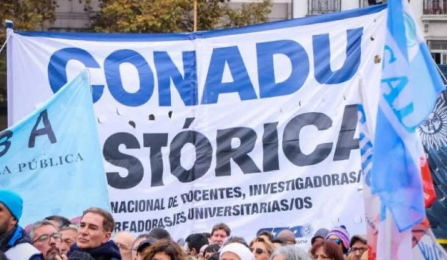 A Luta dos Docentes Universitários: Além da Sala de Aula