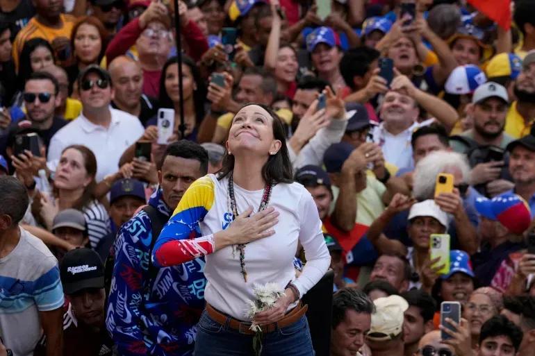 Por que Corina Machado foi premiada com o Nobel da Paz?